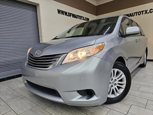 2015 Toyota Sienna XLE 7 Passenger for sale in Fort Worth, TX