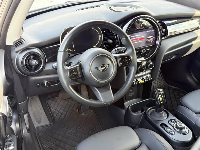 2024 MINI SE Hardtop Cooper