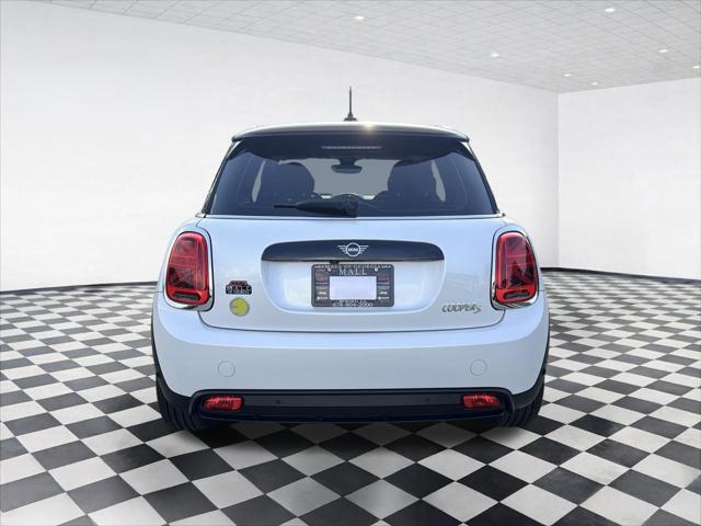 2024 MINI SE Hardtop Cooper
