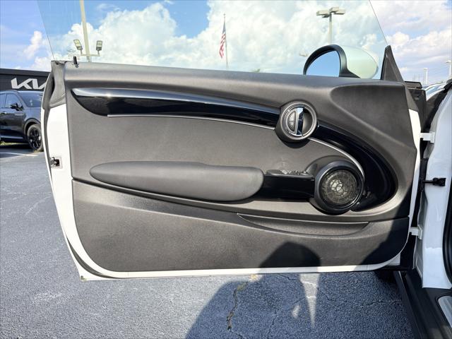 2024 MINI SE Hardtop Cooper