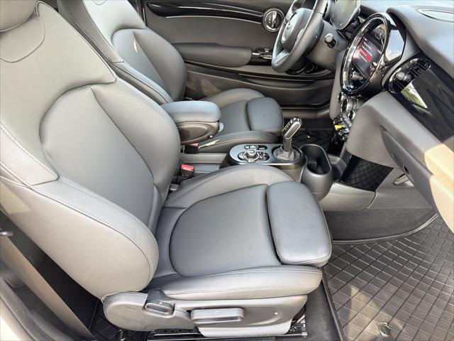 2024 MINI SE Hardtop Cooper