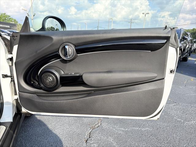 2024 MINI SE Hardtop Cooper