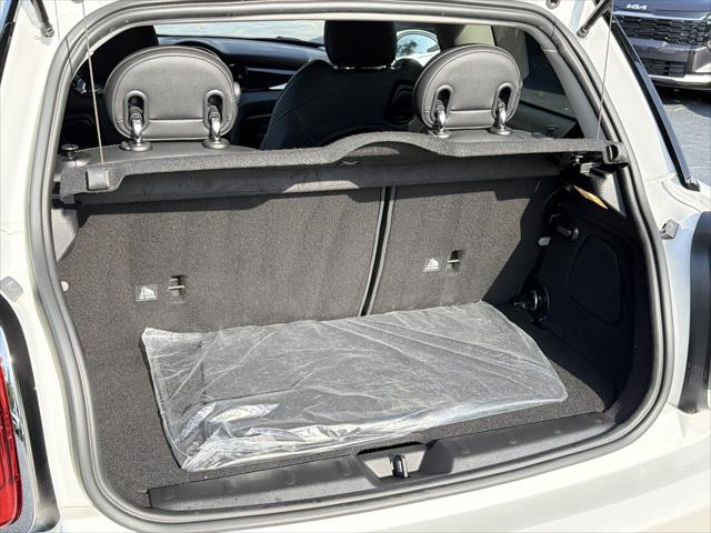 2024 MINI SE Hardtop Cooper