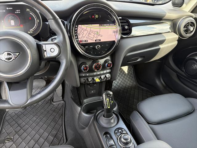 2024 MINI SE Hardtop Cooper