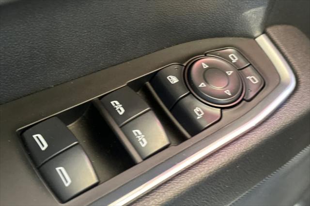 2025 GMC Sierra 1500 2WD Crew Cab Short Box SLT