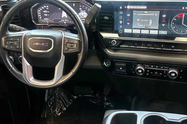 2025 GMC Sierra 1500 2WD Crew Cab Short Box SLT