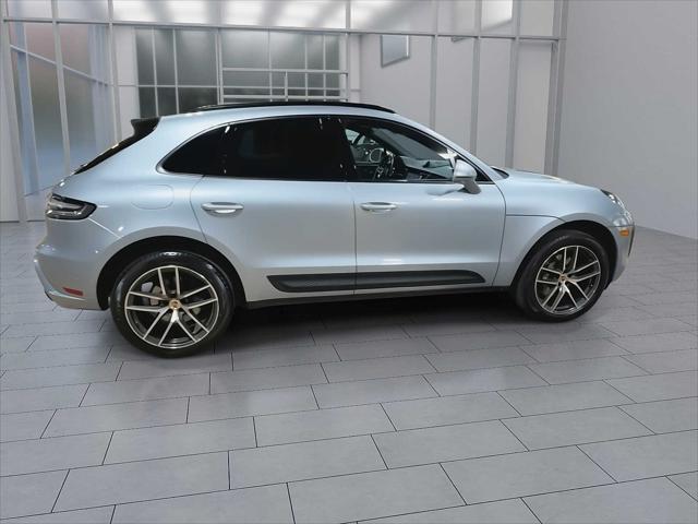2023 Porsche Macan T