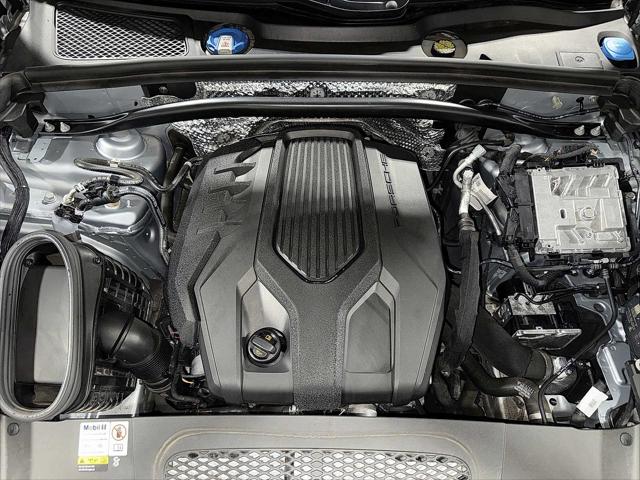 2023 Porsche Macan T