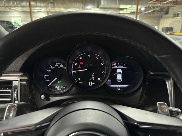 2023 Porsche Macan T