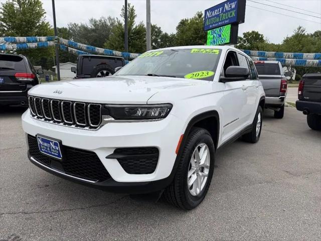 2023 Jeep Grand Cherokee Laredo 4x4 for sale in Green Bay, WI
