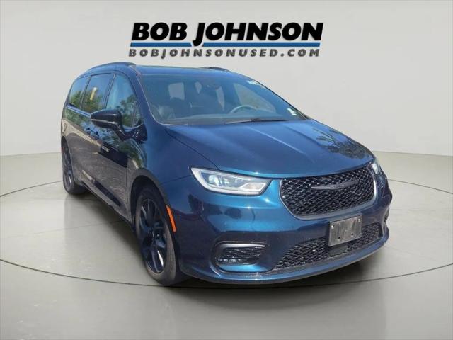 2025 Chrysler Pacifica Limited for sale in Rochester, NY