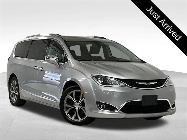 2017 Chrysler Pacifica Limited for sale in Granger, IA