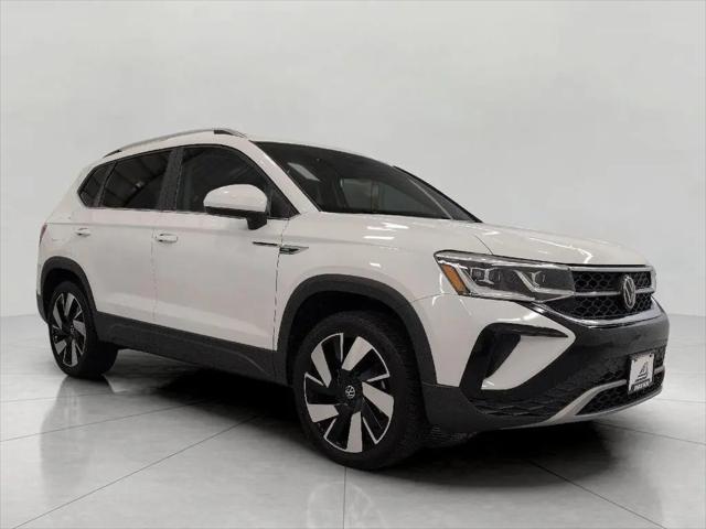2023 Volkswagen Taos 1.5T SEL for sale in Neenah, WI