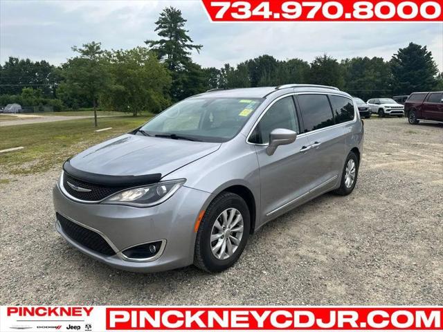 2019 Chrysler Pacifica Touring L for sale in Pinckney, MI