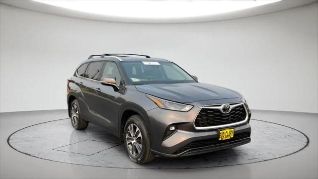 2024 Toyota Highlander XLE for sale in Union Gap, WA