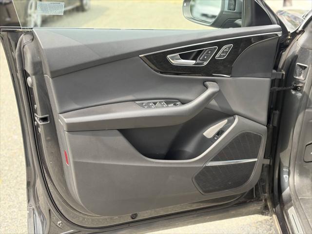 2020 Audi Q8 Premium Plus 55 TFSI quattro Tiptronic