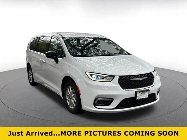 2024 Chrysler Pacifica Touring L for sale in Orlando, FL
