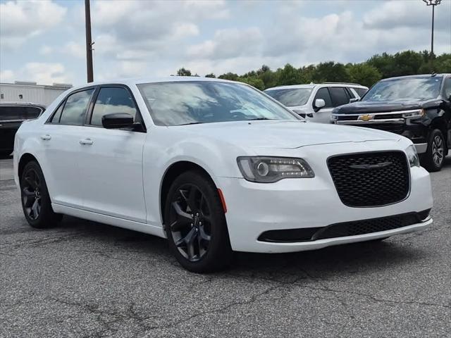 2023 Chrysler 300 Touring