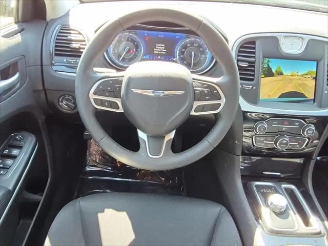 2023 Chrysler 300 Touring