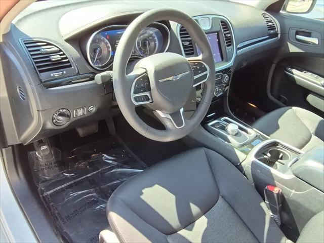 2023 Chrysler 300 Touring