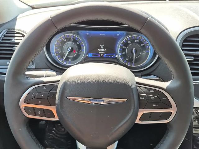 2023 Chrysler 300 Touring