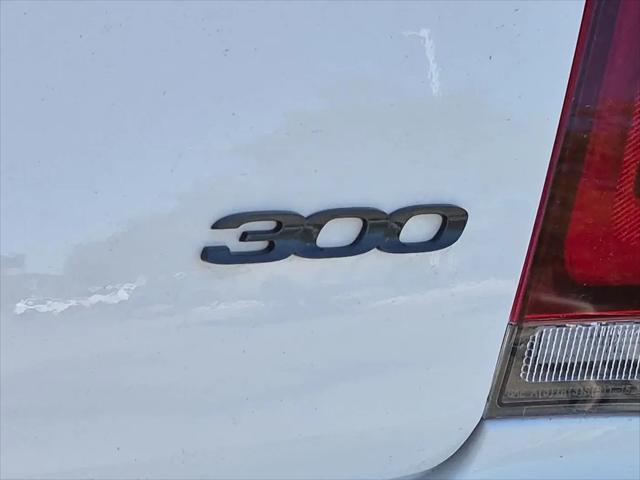 2023 Chrysler 300 Touring