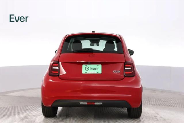 2024 Fiat 500e INSPIRED FWD