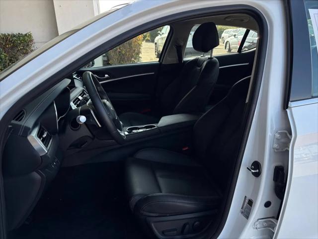 2026 Genesis G70 2.5T RWD