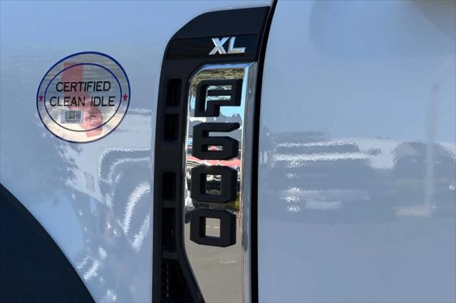 2026 Ford 600 XL