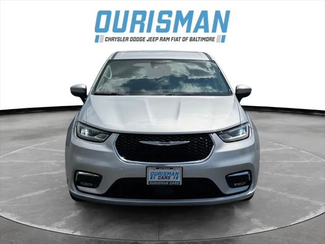 2023 Chrysler Pacifica Hybrid Touring L