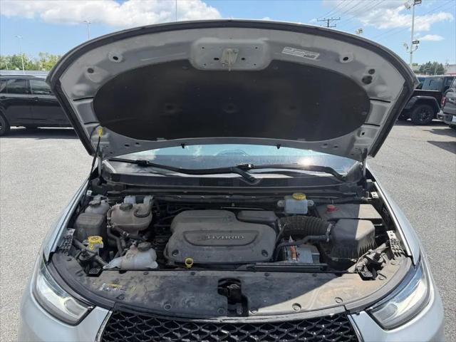 2023 Chrysler Pacifica Hybrid Touring L