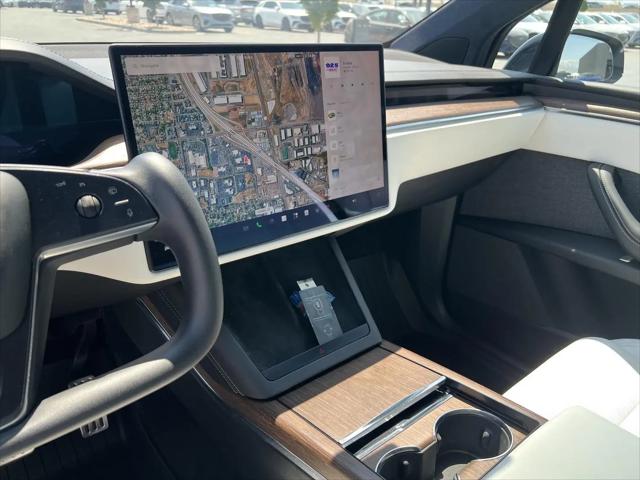 2023 Tesla Model X Standard Range