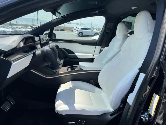 2023 Tesla Model X Standard Range