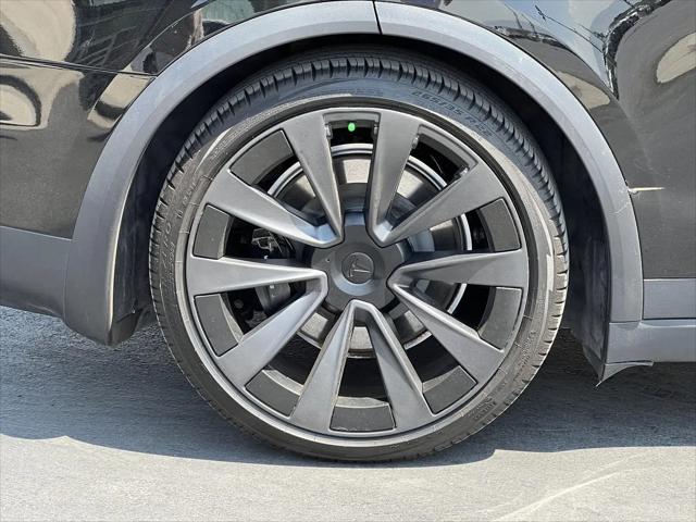 2023 Tesla Model X Standard Range