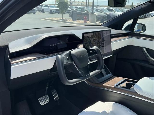 2023 Tesla Model X Standard Range