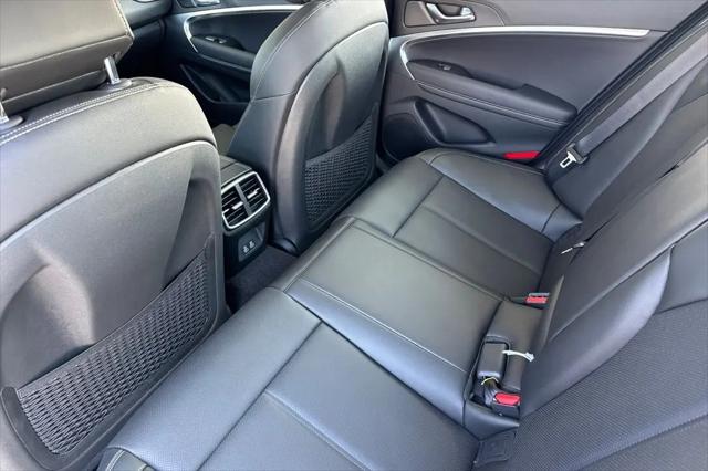 2026 Genesis G70 2.5T RWD