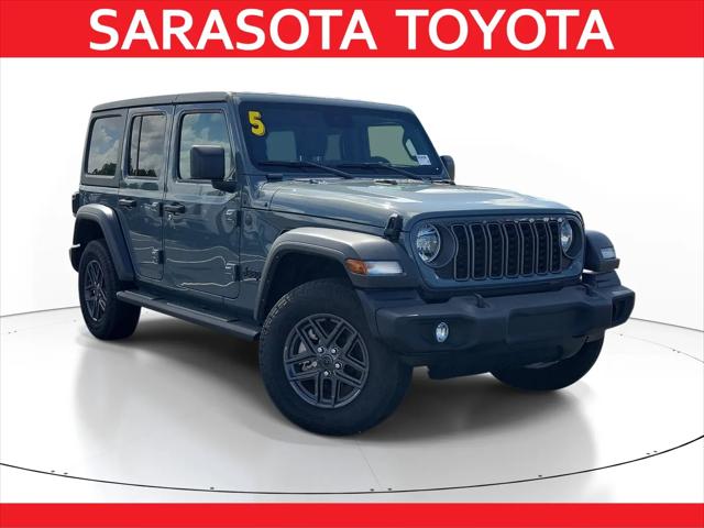 2025 Jeep Wrangler 4-Door Summit 4x4 for sale in Sarasota, FL