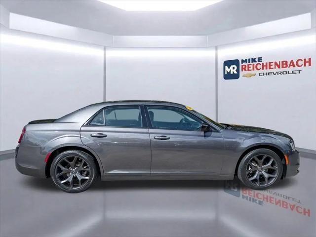 2023 Chrysler 300 Touring
