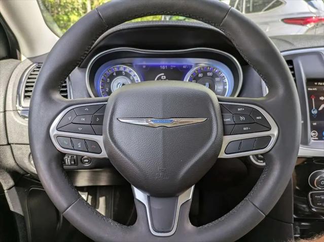 2023 Chrysler 300 Touring