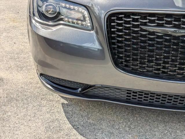 2023 Chrysler 300 Touring