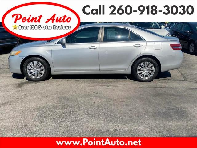 2011 Toyota Camry XLE for sale in Fort Wayne, IN