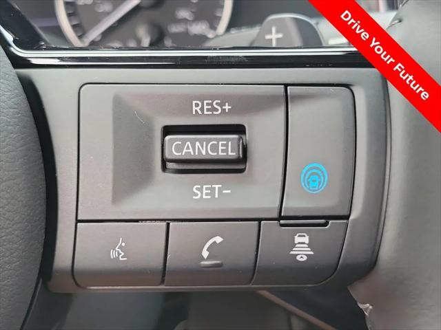 2025 Nissan Pathfinder SL FWD