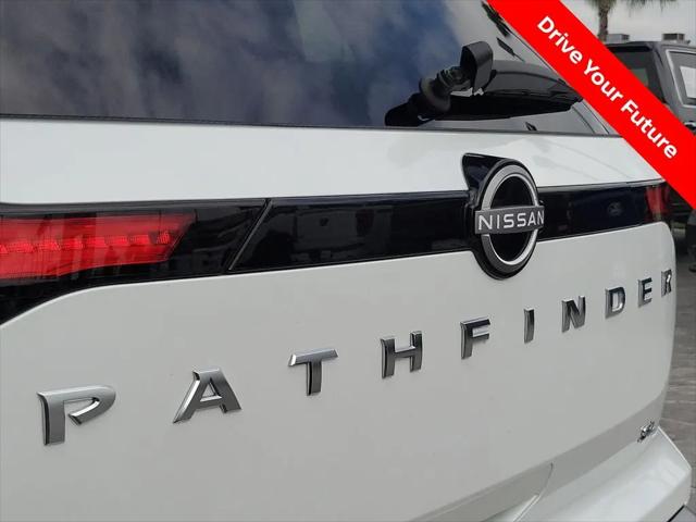 2025 Nissan Pathfinder SL FWD