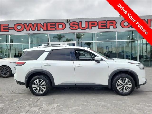 2025 Nissan Pathfinder SL FWD