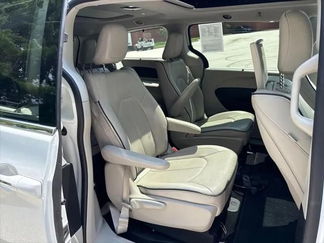 2021 Chrysler Pacifica Hybrid Limited