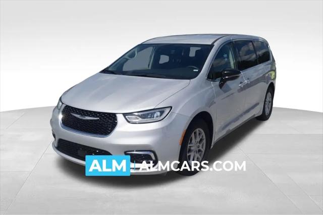 2024 Chrysler Pacifica Touring L for sale in Florence, SC