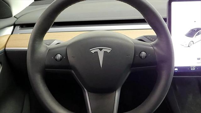 2021 Tesla Model 3 Standard Range Plus Rear-Wheel Drive