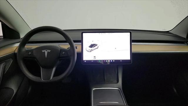 2021 Tesla Model 3 Standard Range Plus Rear-Wheel Drive
