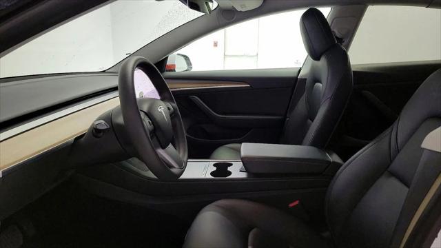 2021 Tesla Model 3 Standard Range Plus Rear-Wheel Drive