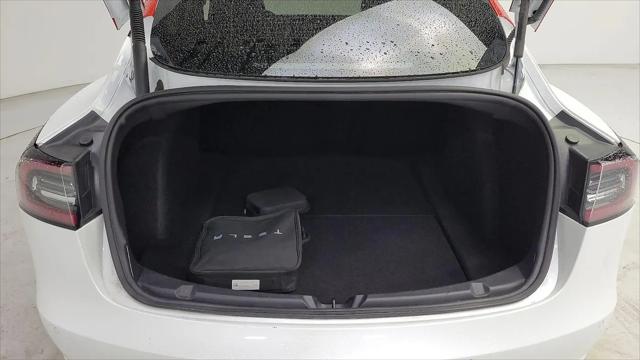 2021 Tesla Model 3 Standard Range Plus Rear-Wheel Drive